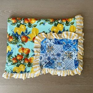Ruffle reversible posh peanut